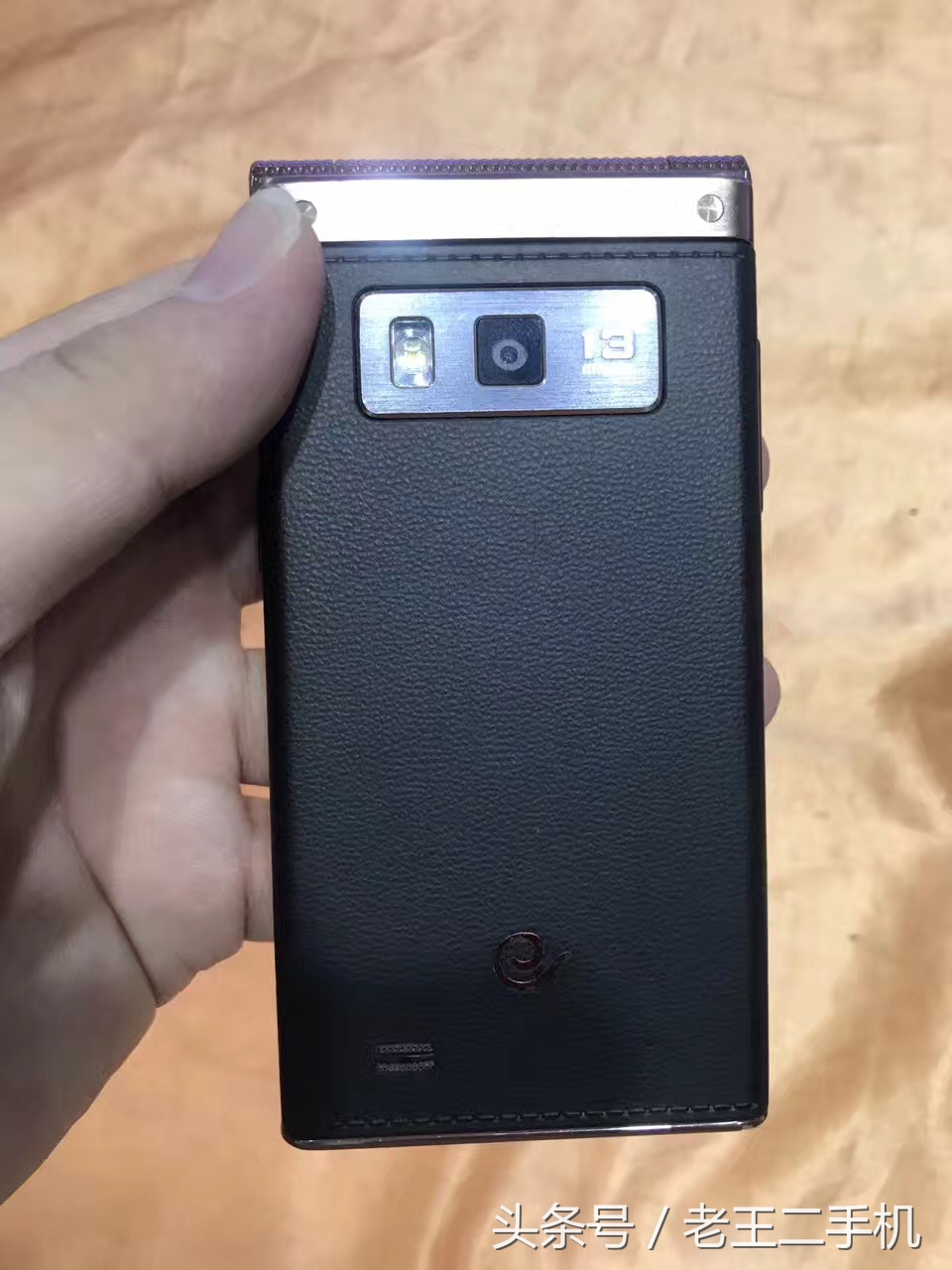 三星翻盖二手手机清仓处理便宜,二手三星手机值得入手吗