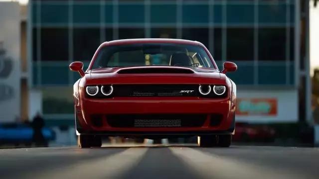 道奇的挑战者除了地狱猫，还有一台叫恶魔的