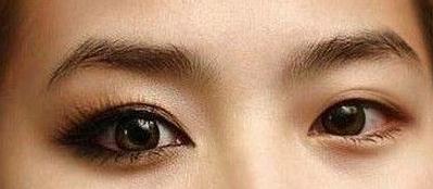 好看眼妆教程日常化妆,眼妆教程日常化妆图片