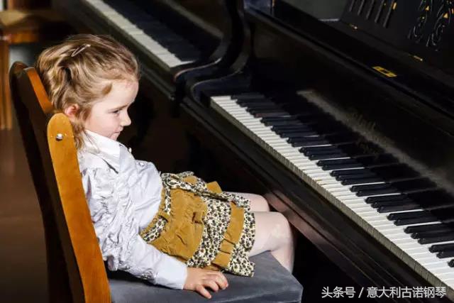 小孩不想弹琴了怎么和钢琴老师说,孩子不愿意弹琴还有必要坚持吗