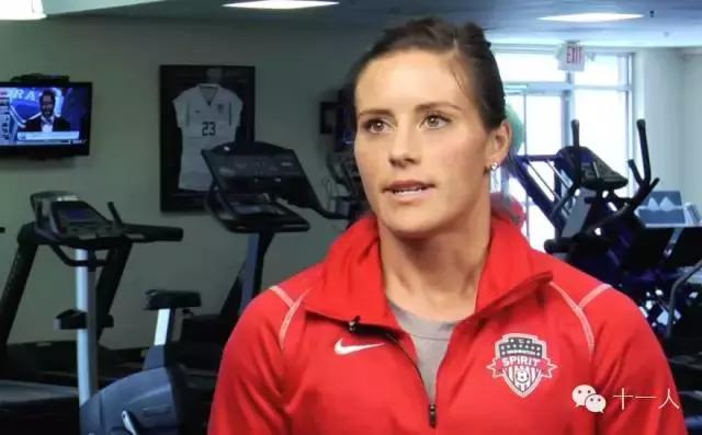 足球运动员保护膝盖的锻炼方法,足球训练如何保护膝盖