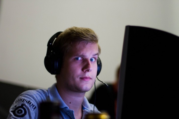 最赚钱的电竞游戏排行榜前十名,电竞比赛最赚钱的游戏