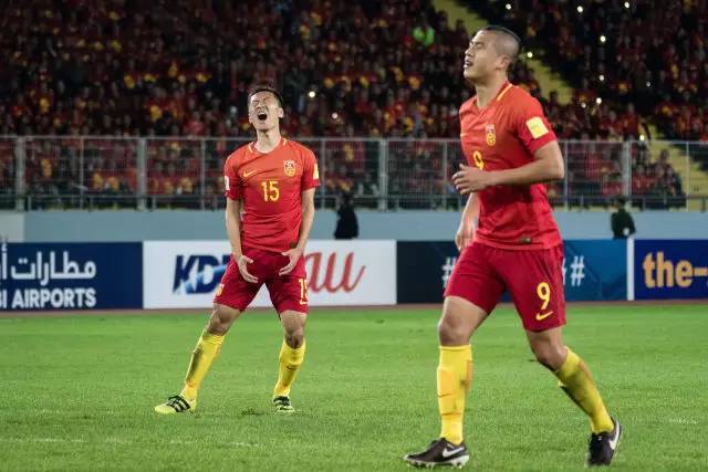 十二强赛首回合国足vs卡塔尔,12强赛国足比赛集锦