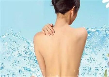 Freepure菲朴:背上长痘痘怎么办?7大杀招全解决