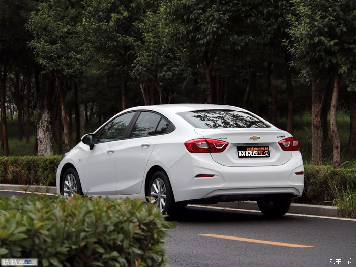 10万还要求啥雪佛兰科鲁兹驾驶感受硬过气配置可以改装换代