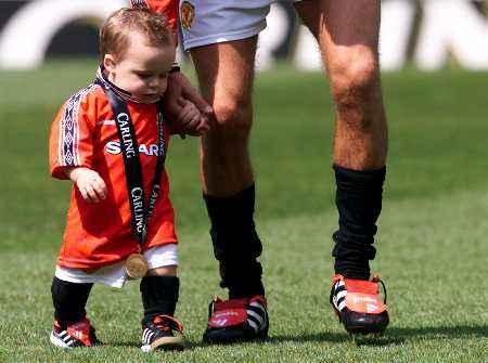 布鲁克林贝克汉姆驼背,贝克汉姆脚踝扭曲程度纪录