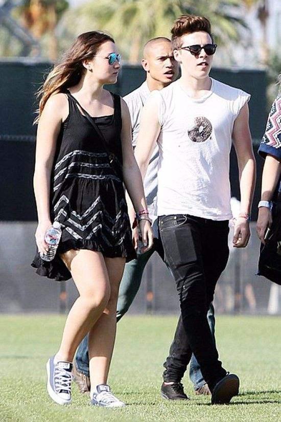 布鲁克林贝克汉姆驼背,贝克汉姆脚踝扭曲程度纪录