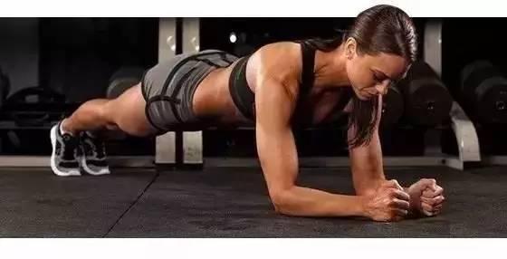 每天做1分钟平板支撑会怎么样,坚持做一个月平板支撑会怎么样