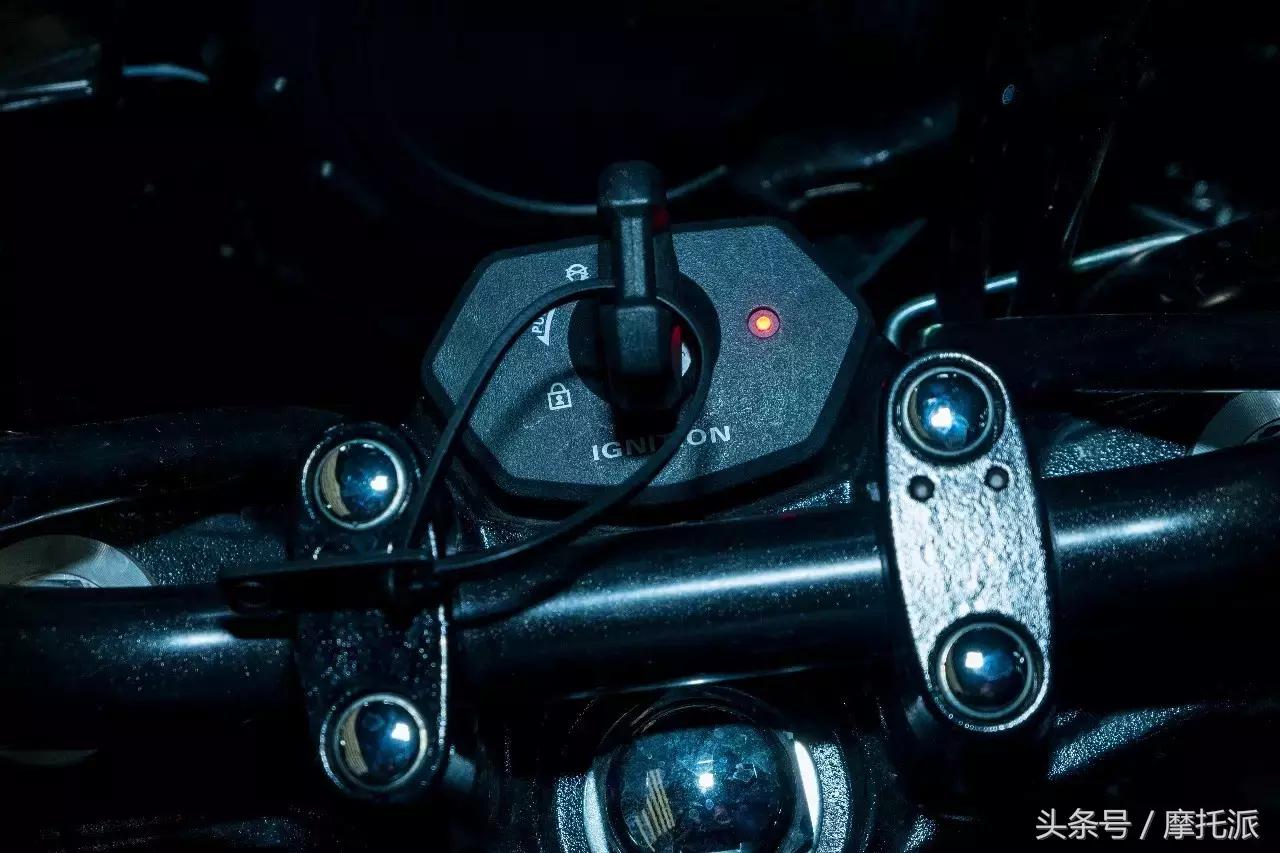 新款铃木dl250深度测评,深度测评豪爵铃木dl250