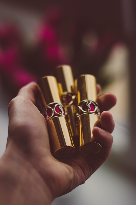 网购化妆品怎么确定是正品,正品化妆品网购