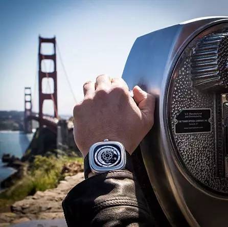 我去年买了个表歌曲,我去年买了个表出处