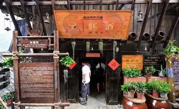 世界上有两个苦难的民族苗族,苗族是一个世界性民族