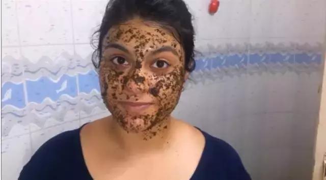 茶叶渣喝完别倒!放太阳底下晒干了,还有这么神奇的用途!