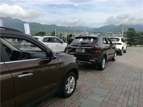 幻速s5试驾,幻速s5cvt跑120转速多少