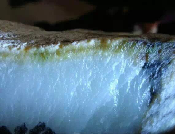 俄料假皮,俄料如何冒充和田玉