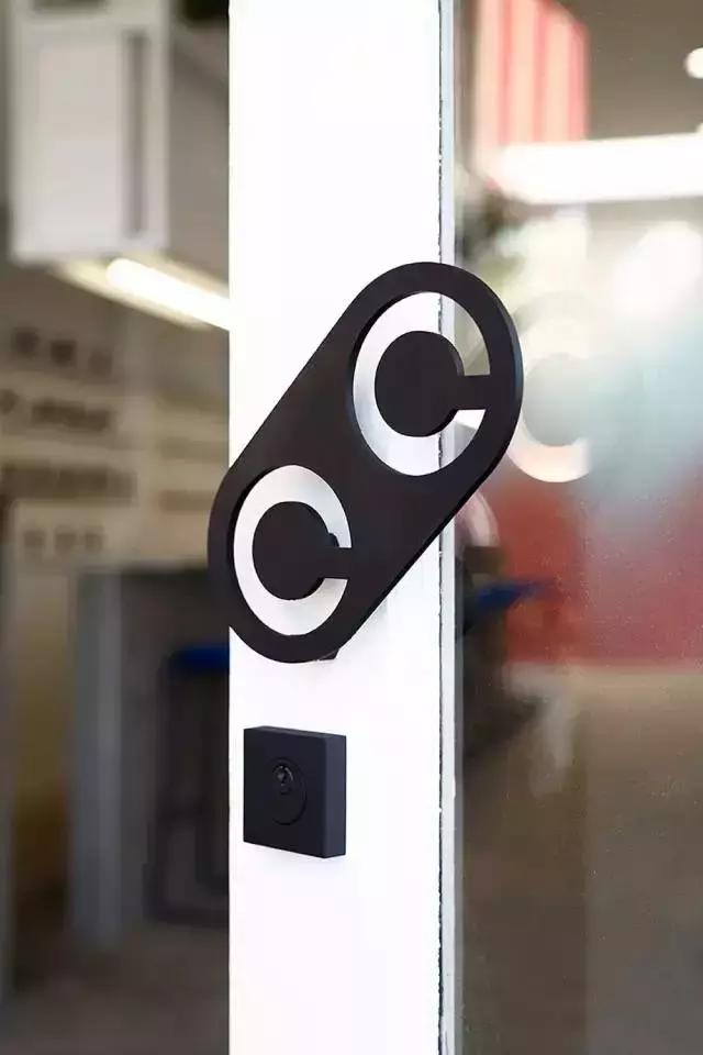 裸粉色高级感美甲磨砂,简约蕾丝美甲