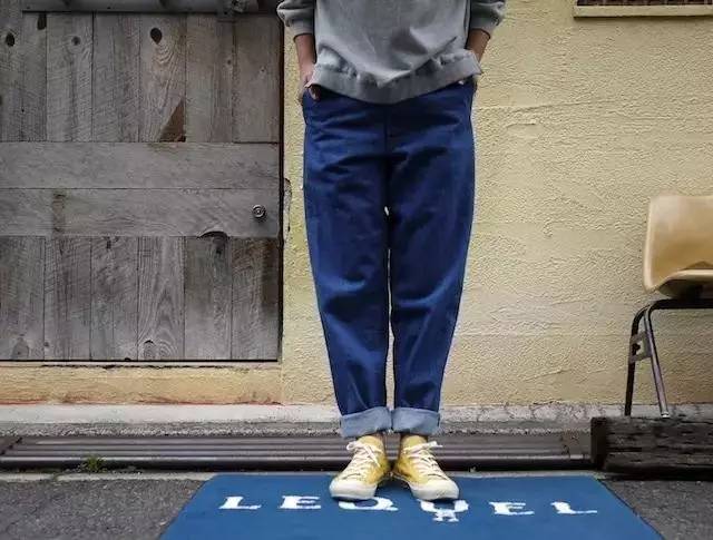 帆布鞋也能穿出女王风范,帆布鞋也能穿出高级感