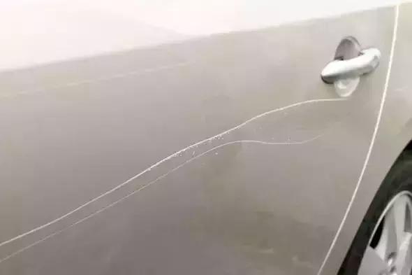 汽车前挡风玻璃划痕修复,30分钟汽车划痕修复