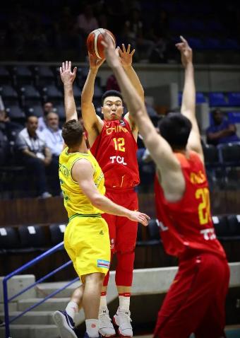 李根绝杀青岛,李根三分绝杀集锦