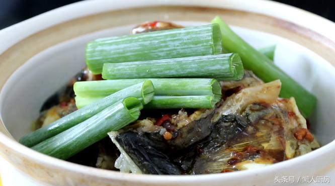 张亮砂锅鱼头煲,张亮中餐厅鱼汤的做法