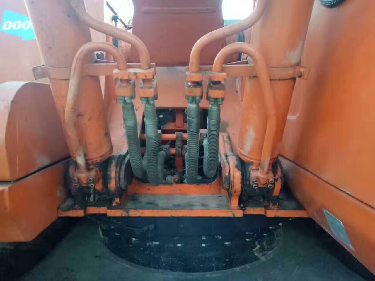 二手挖掘机发动机总成,二手挖掘机直喷和电喷哪个好