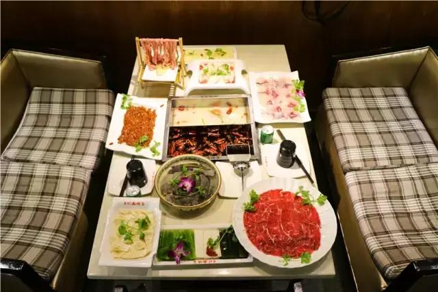 武汉金银湖适合请客吃饭的餐厅,武汉适合十几个人聚餐的餐厅