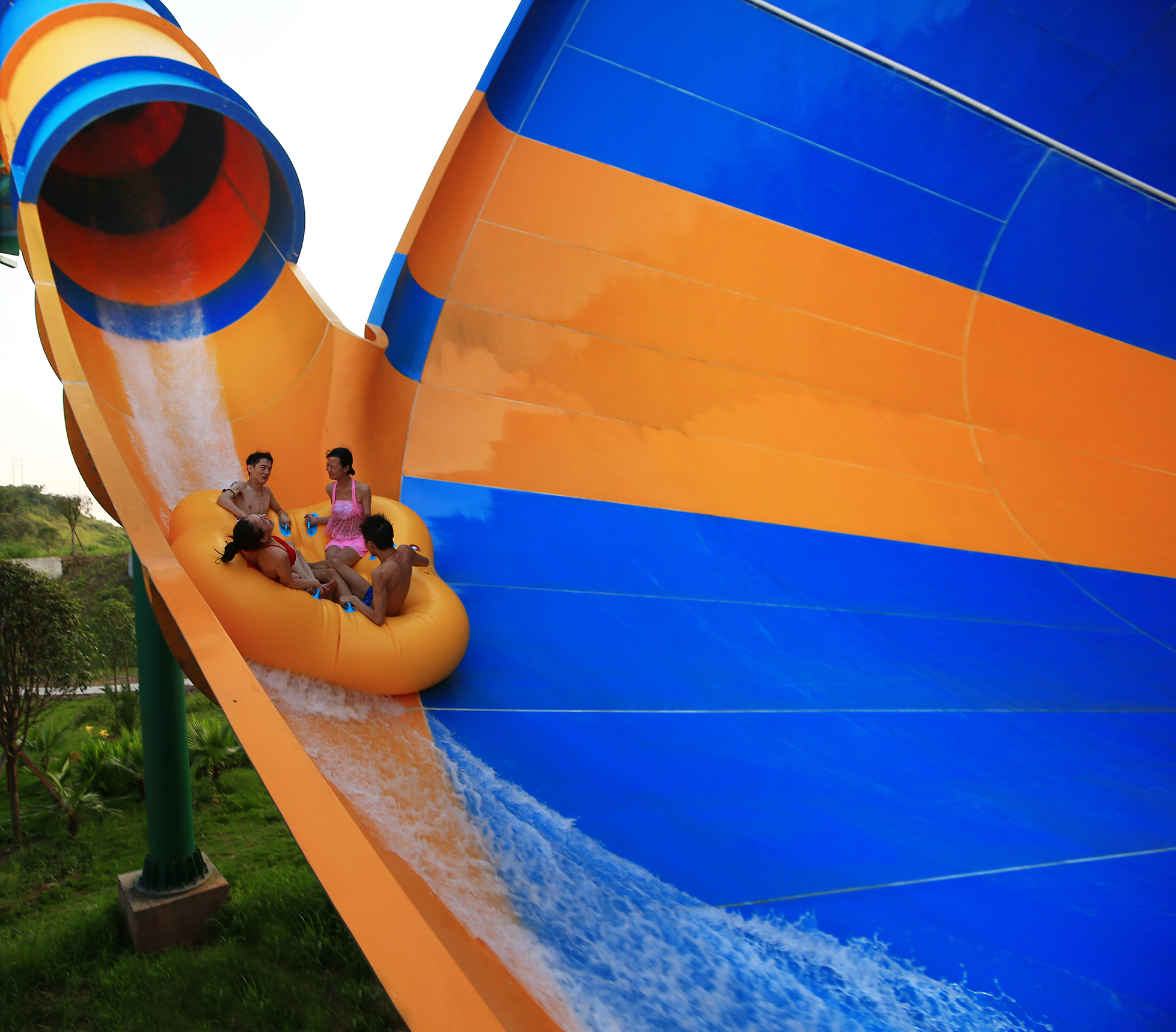 水上乐园夏日清爽视频,水上乐园清凉一夏全场畅玩
