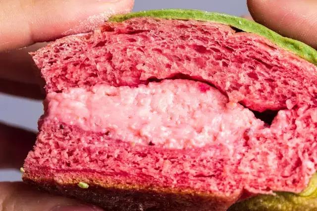 gucci和ysl哪个包包好,ysl和gucci包谁更值得买