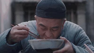 北海网红海鲜粉10元一碗,广州老字号海鲜粉