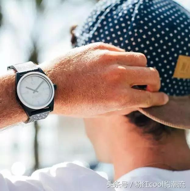 富玩表穷买金,富玩表穷玩什么