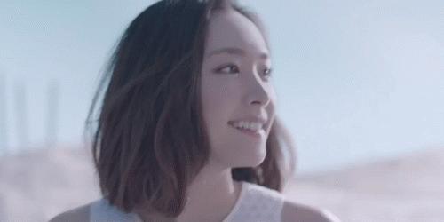 我想，把同桌地上的那个小东西拿过来我用