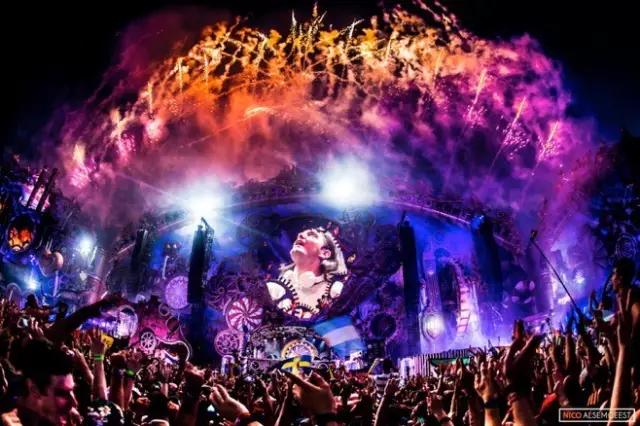 使用光影魔术手增加相片像素,使用光影魔术手改变照片底色