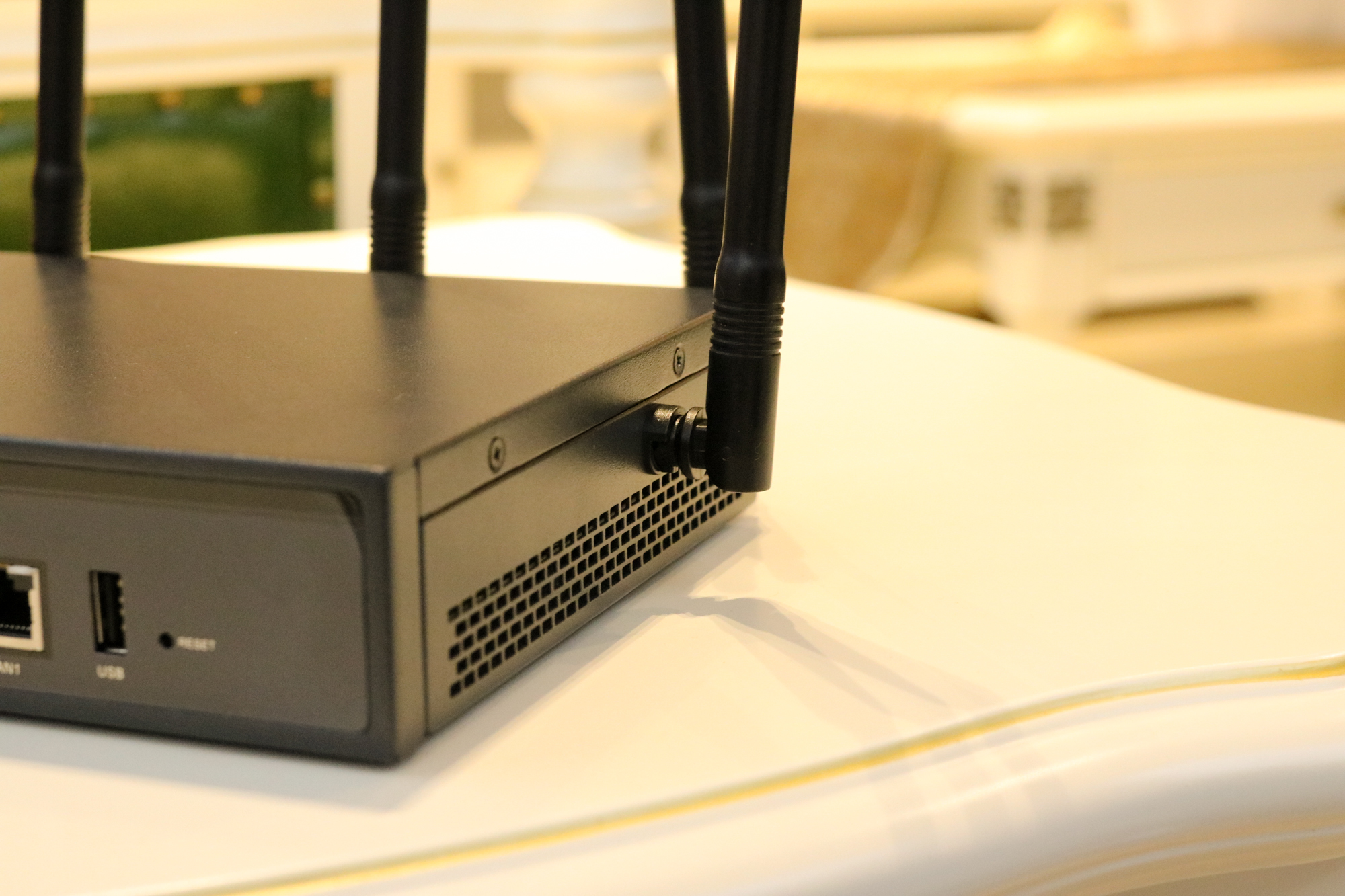 家里使用企业级路由器好吗,家里能用企业级路由器么