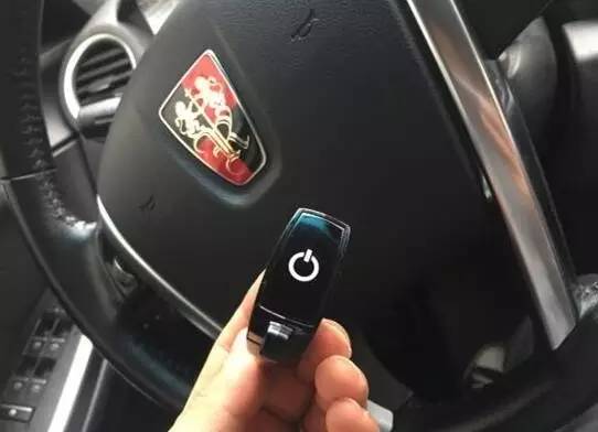 2017年荣威e550油电混合真实油耗,荣威e550真实情况