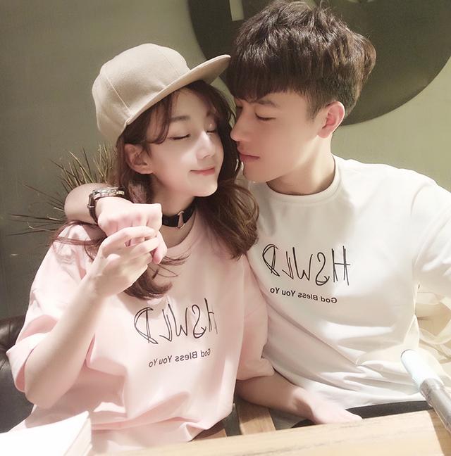 情侣装夏日时髦与恩爱皆要秀出来,情侣装夏季t恤穿搭