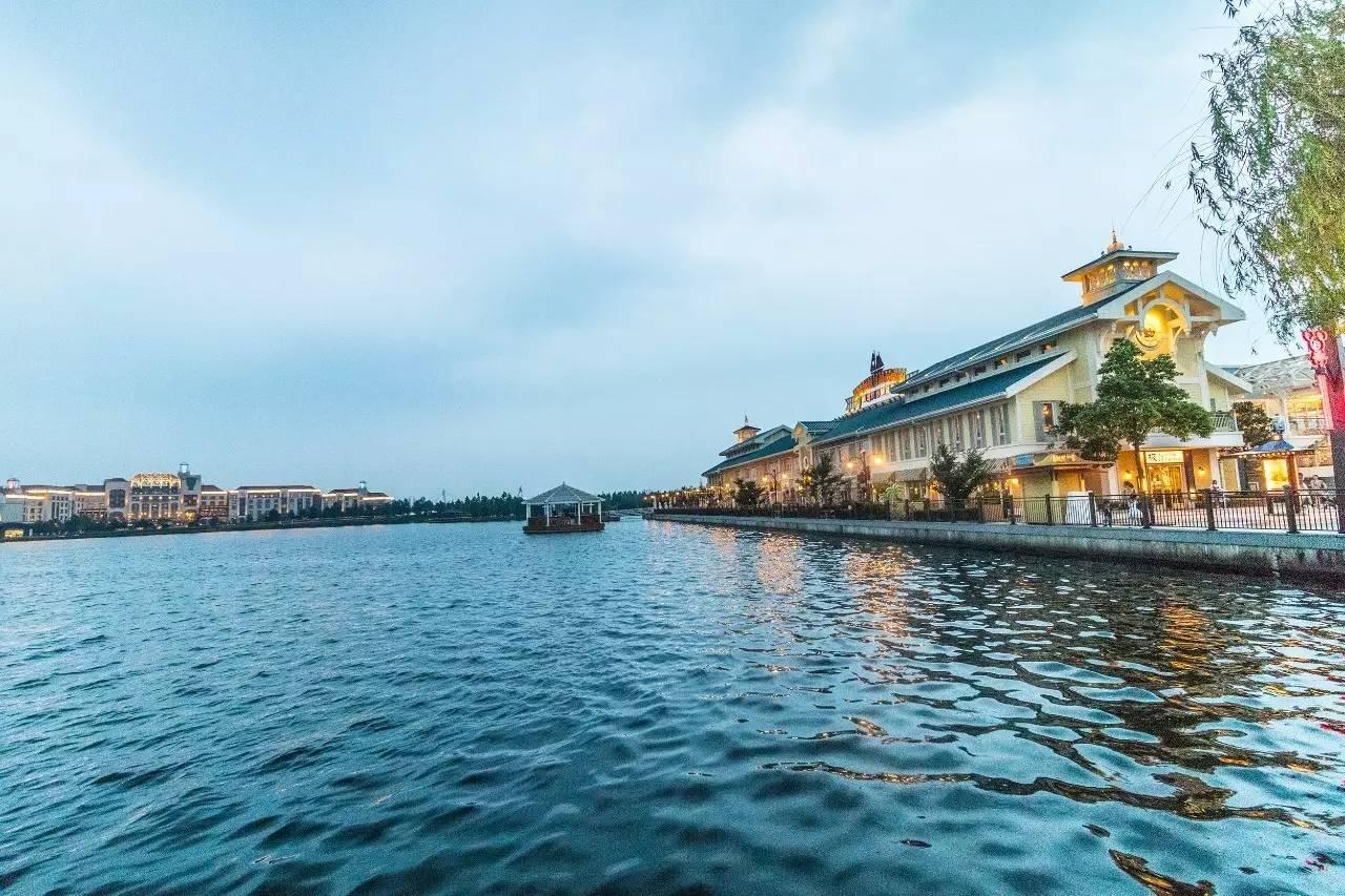 去上海迪士尼玩的详细攻略,去上海迪士尼玩一天的攻略