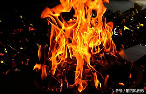 七月半鬼节，曾被认为是旧习俗遭压制，但至今依然流传