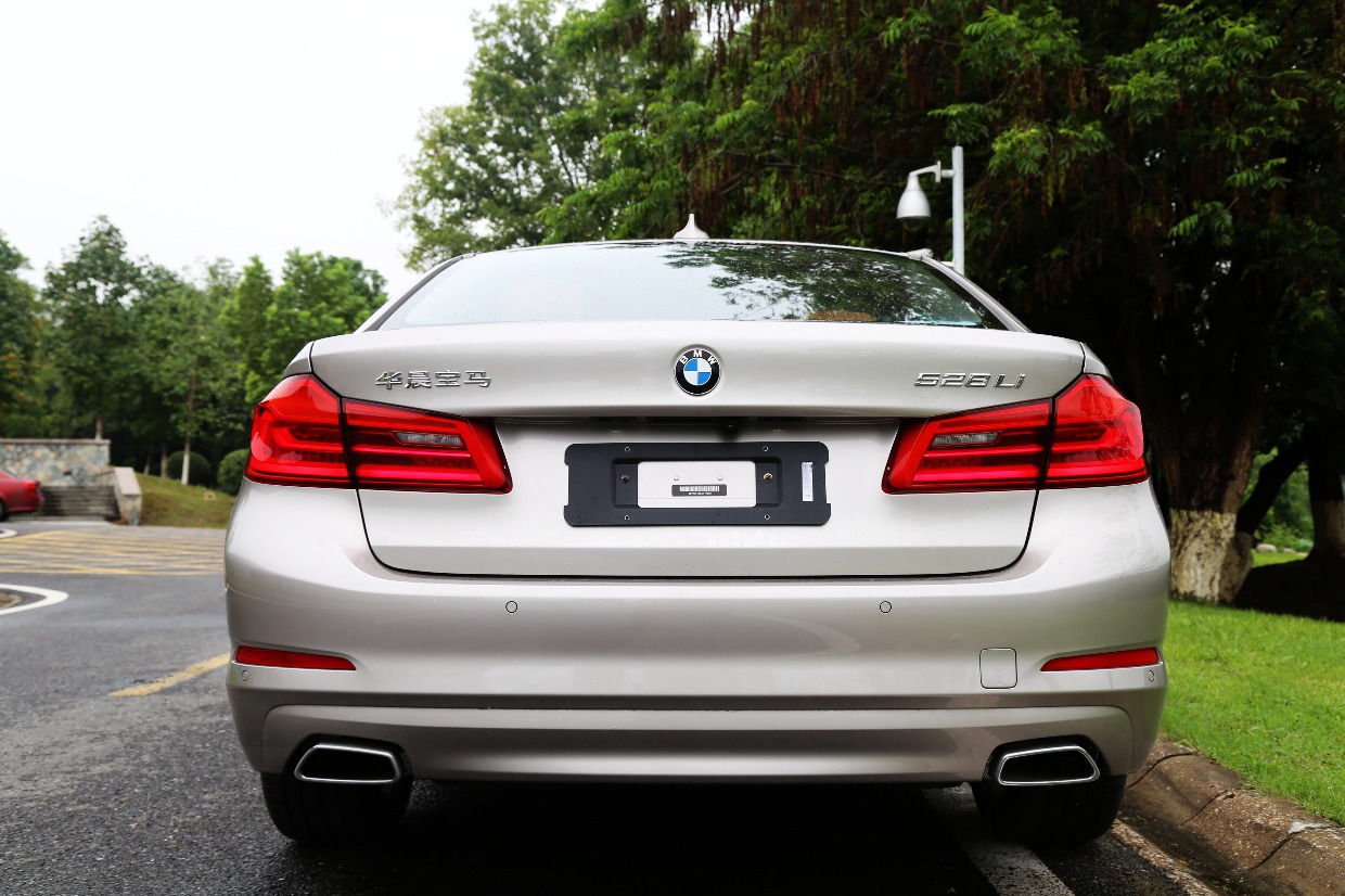 宝马5系528li上市特别版几驱,宝马5系528li上市特别版区别