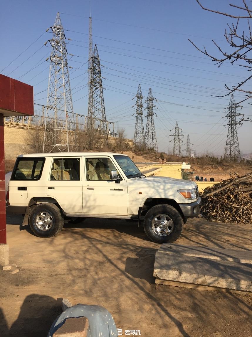 几万块的二手硬派越野车能买吗,为什么二手硬派越野车那么贵