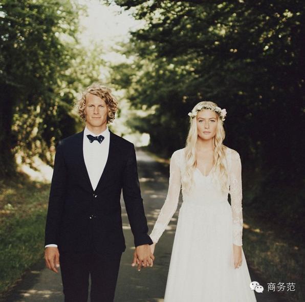 如何在朋友圈秀恩爱还不招人烦,在朋友圈如何秀恩爱不反感