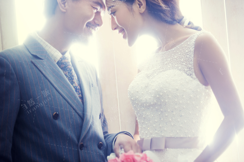 摄影师拍出最美照片,如何拍摄出好看的婚纱照