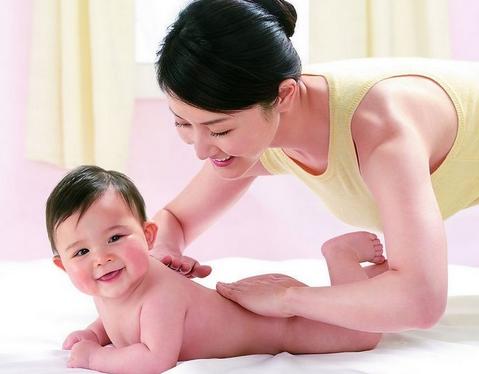 宝宝老是呛奶怎么办？5招帮宝宝摆脱痛苦