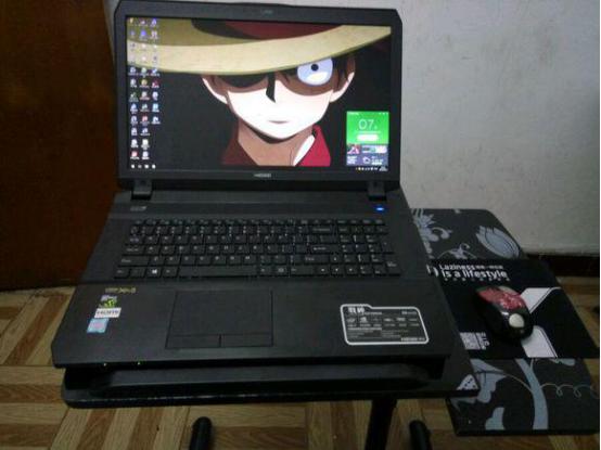 室友1200块钱买个电脑,室友花8000买笔记本只玩4399