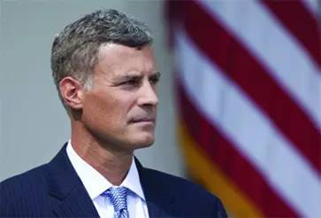 中国网红富得流油，为何美国网红却食不果腹？