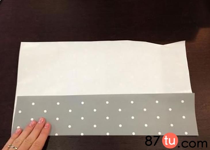 礼品袋的折纸方法简单又实用,礼品袋折纸教程正方纸