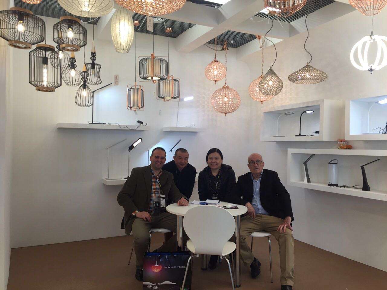 名仕达亮相德国克福国际灯饰展：艺术与优雅的融汇