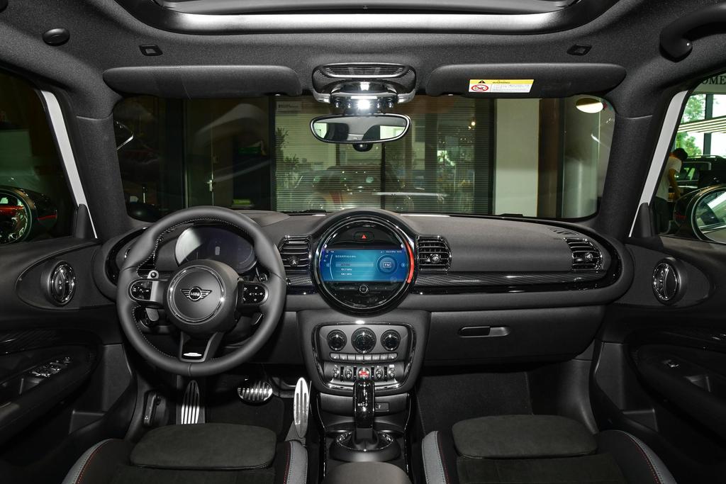 jcwclubman落地价,jcwclubman六门版2023款