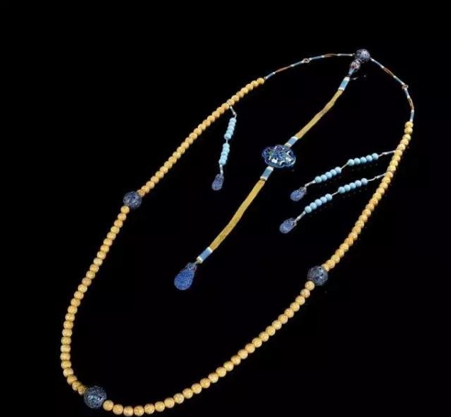 慈禧带什么珠子最值钱,慈禧的帝王绿佛珠