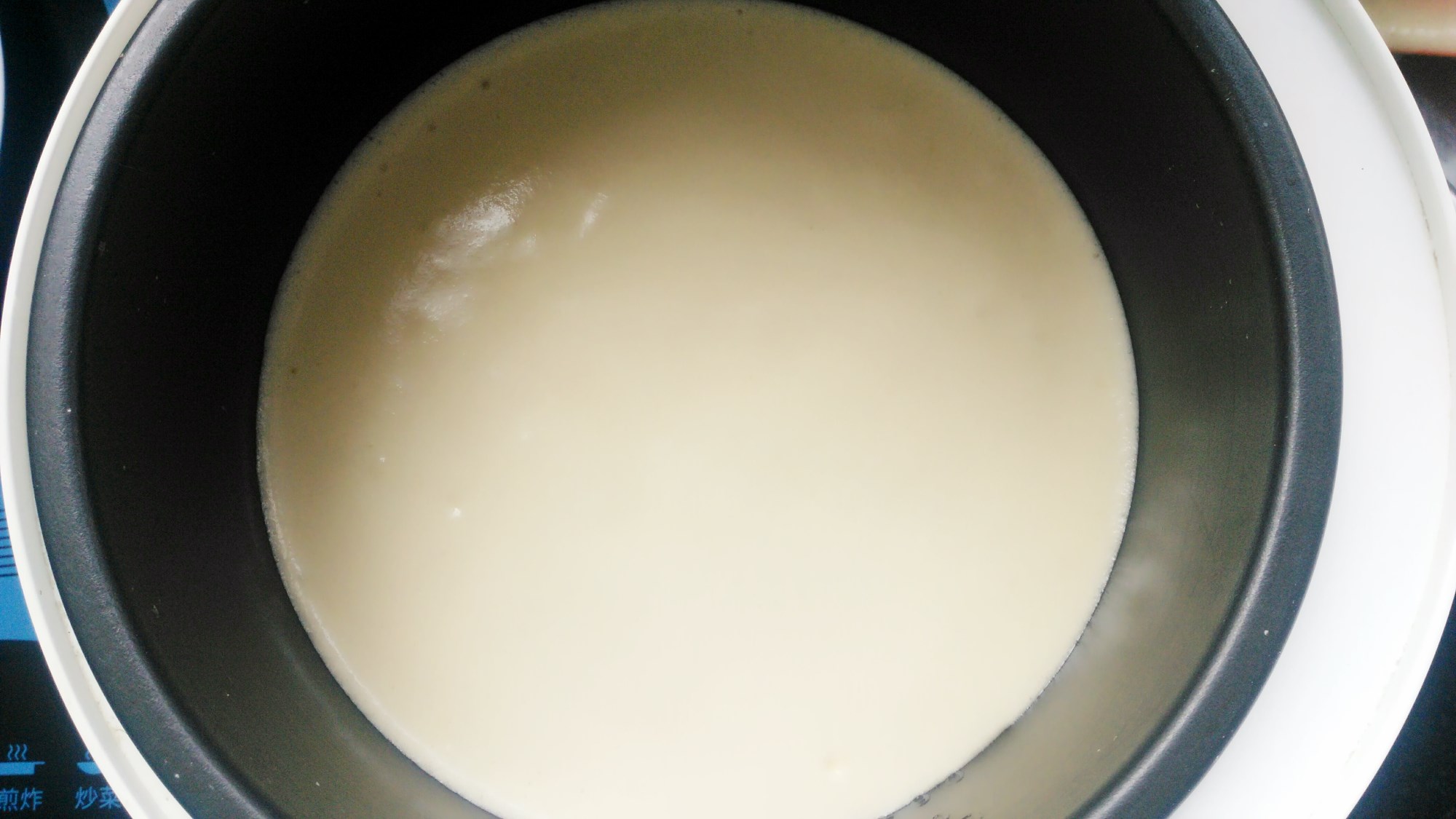 戚风蛋糕可以用电饭锅做吗,电饭锅蛋糕教程失败怎么回事