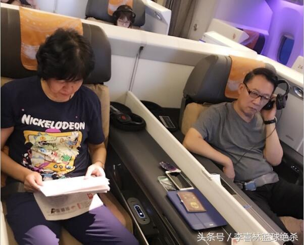 郎平赖亚文朱婷现身女排联赛决赛,郎平朱婷联手出击